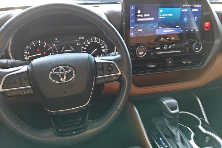 Used Toyota Highlander 2022 380T Four-Wheel Drive Prestige Edition 7-Seater Center Console