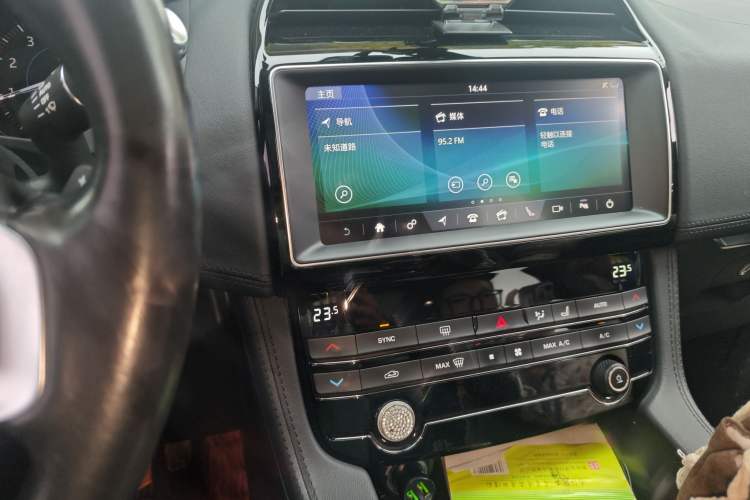 Used Jaguar F-PACE 2020 2.0T Urban Deluxe Edition
