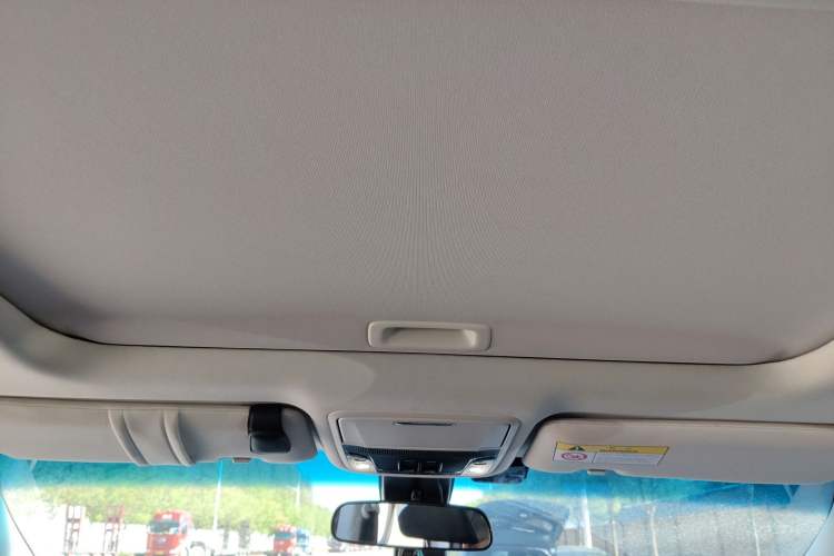 Used Honda Elysion 2019 2.0L Hybrid Luxury Edition
