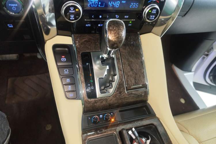 Used Toyota Alphard 2020 Dual-Engine 2.5L Prestige Edition
