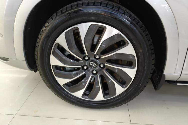 Used Hima AITO M7 2024 1.5T Rear-Drive Plus Version 5 Seats