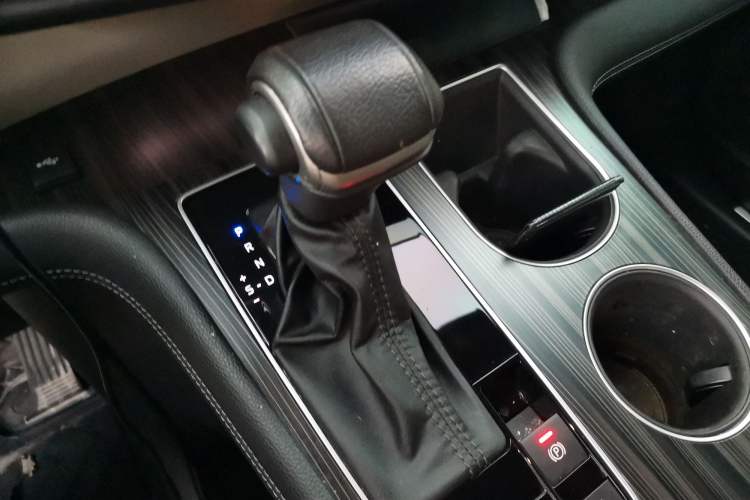Used Toyota Granvia 2023 2.5L Hybrid Flagship VIP Edition Gear Lever
