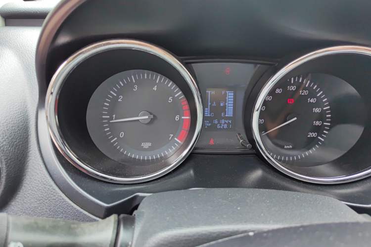 Used HYOSOW S3 2014 1.5L Luxury Version China IV Emission Standard
