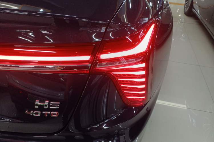 Used Hongqi H5 2023 2.0T Automatic Smart Connect Flagship Edition
