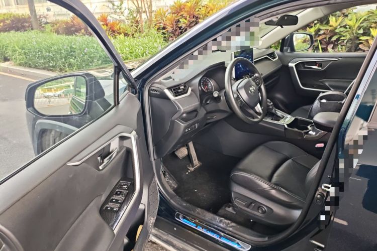 Used Toyota Wildlander 2020 2.0L CVT 4x4 Luxury Edition
