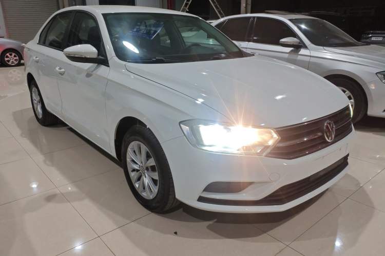 Used Volkswagen Bora 2018 1.5L Manual Fashion Model