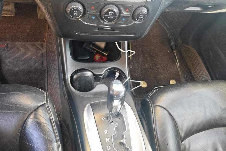 Used Dodge Journey 2013 2.4L Two-Wheel Drive Luxury Version