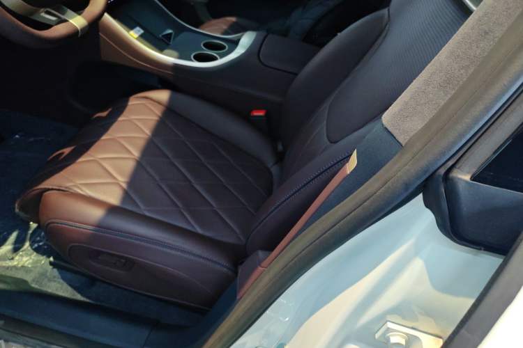 Used Avatr 11 2025 Year Updated Max Extended-Range Version Left Front Seat