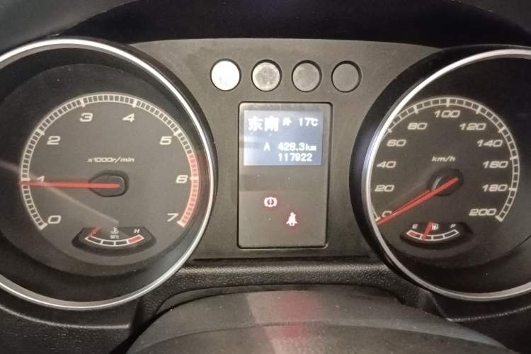 Used BAIC Off-Road BJ40 2016 40L 2.3T Automatic All-Wheel Drive Premium Edition Instrument Cluster