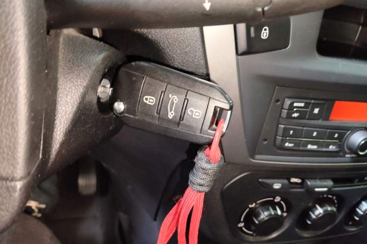 Used Peugeot 301 2014 1.6L Automatic Comfort Edition
