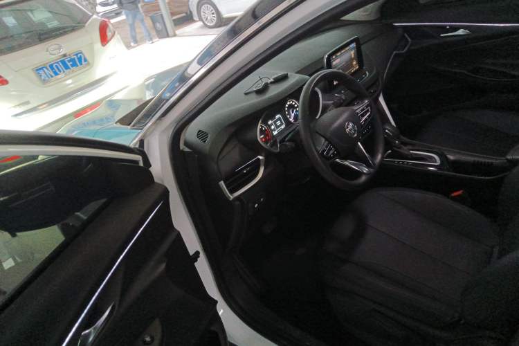 Used Buick Encore 2021 332T CVT Elite Edition Driver Seat