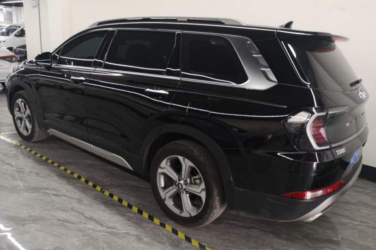 Used Hyundai Santa Fe 2023 Traveler 380T GDi Automatic Two-Wheel Drive GLX Elite Edition Exterior 2