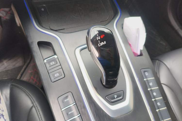 Used Wey VV7 2020 2.0T Flagship Edition Gear Lever