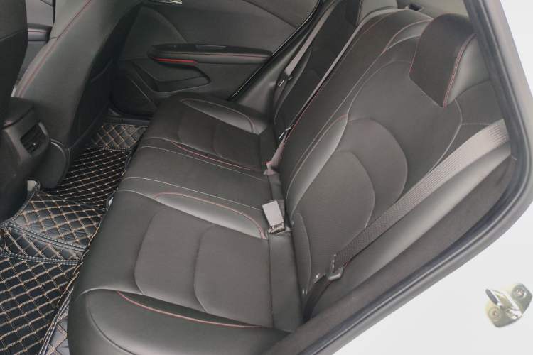 Used Chevrolet Monza 2019 RS 330T Automatic Comfort Edition China VI Standard Left Rear Seat