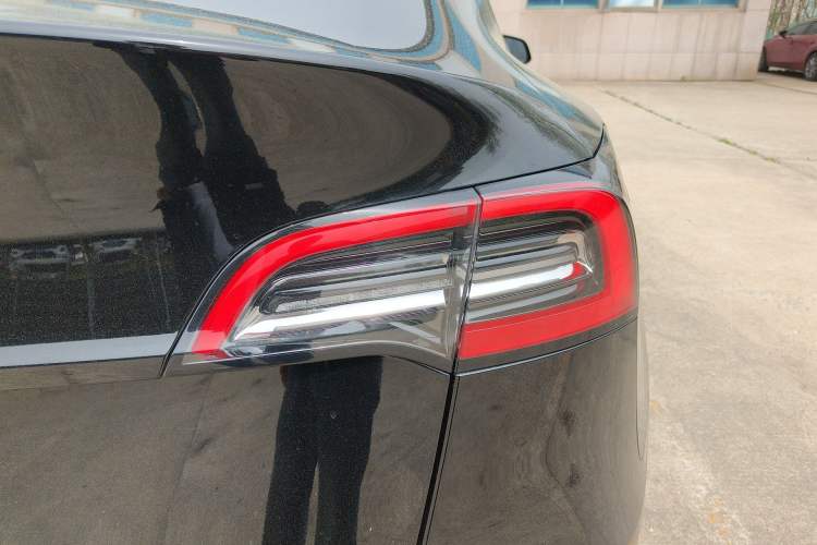 Used Tesla Model Y 2021 Standard Range Rear-Wheel Drive Version