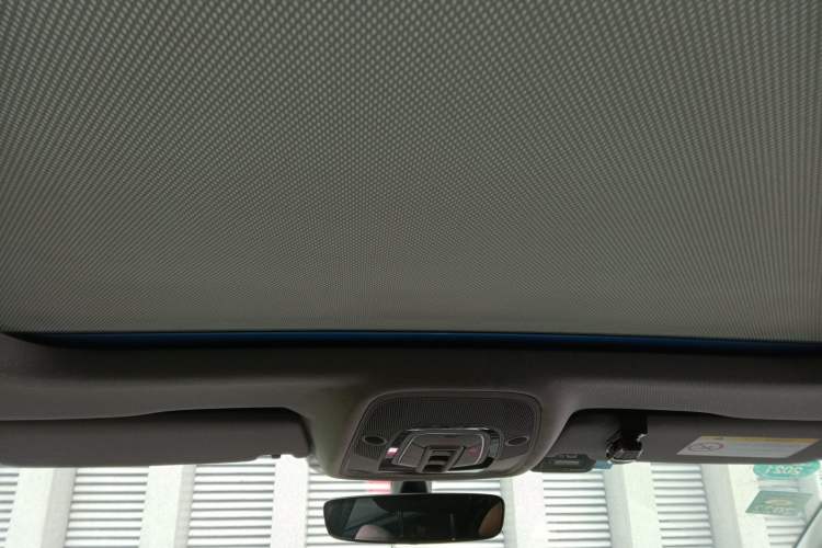 Used Audi A4L 2018 30th Anniversary Edition 40 TFSI Fashion Model Headliner