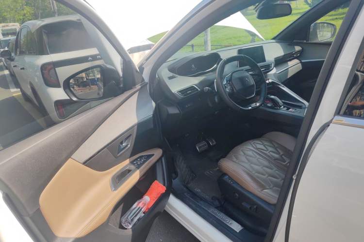 Used Peugeot 5008 2017 380THP 7-Seater Luxury GT Edition