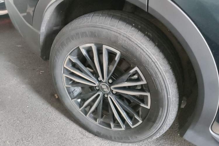 Used JETOUR X70 C-DM 2024 Far Voyage Edition 7 Seats Right Rear Wheel Hub