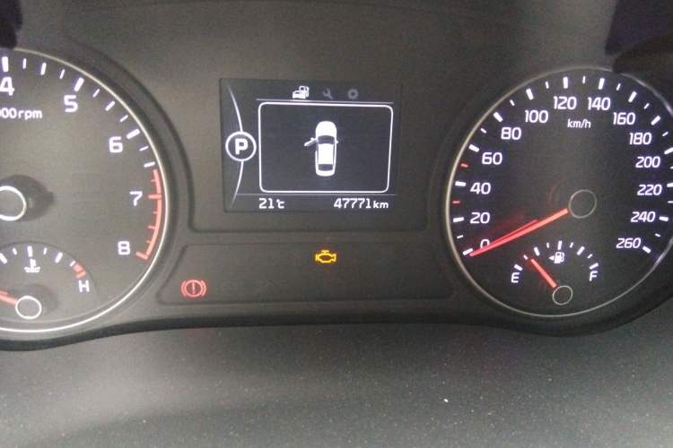 Used Kia K5 2016 1.6T Automatic LUX Odometer Close Up