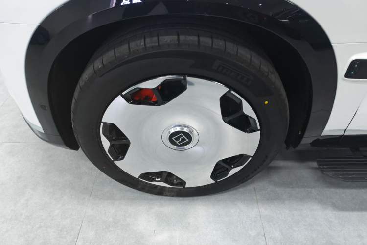 Used Zeekr 9X 2025 Hyper Edition
