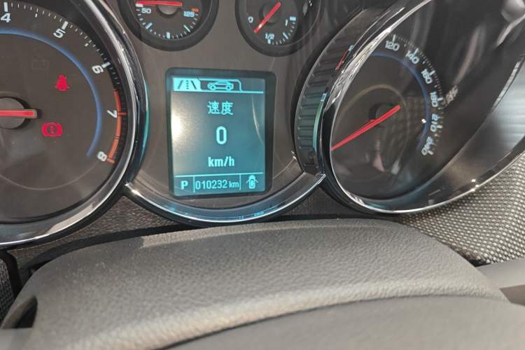 Used Chevrolet Cruze 2013 Hatchback 1.6T Automatic Flagship Model