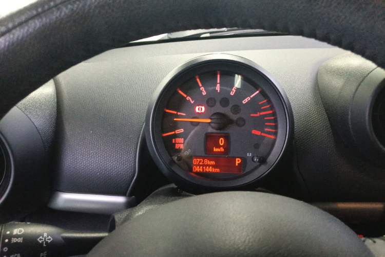 Used MINI Countryman 2014 1.6L COOPER Fun Instrument Cluster
