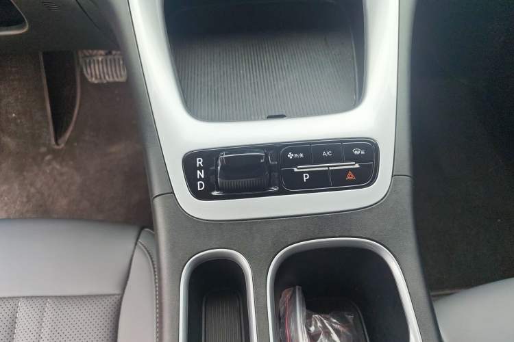 Used Geely Galaxy Geome 2025 310km Youth Edition Gear Lever