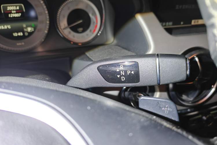 Used Mercedes-Benz GLK-Class 2013 GLK 300 4MATIC Dynamic Sunroof Model