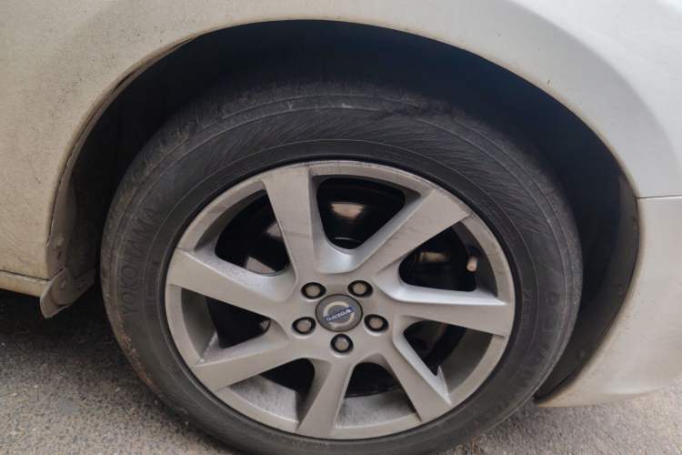 Used Volvo V60 2014 T5 Zhiyi Edition