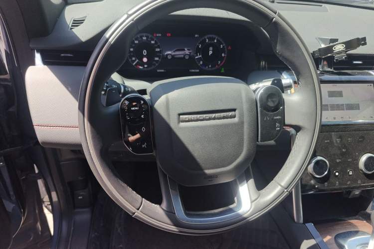 Used Land Rover Discovery Sport 2020 249 PS R-Dynamic Performance Tech Edition 5 Seats Steering Wheel