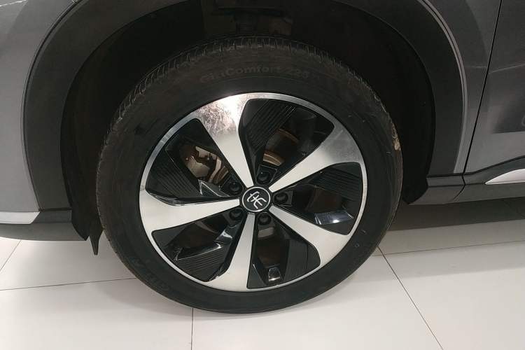 Used BYD Song PLUS New Energy 2021 DM-i 51KM Prestige Model Left Front Wheel Hub