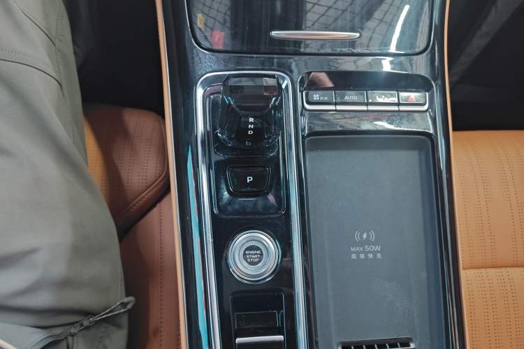 Used Geely Auto FX11 2025 4th Generation 1.5TD DCT Jinxiu