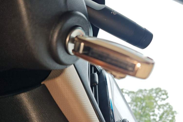 Used Chevrolet Monza 2021 320 Automatic Enjoyment Sunroof Edition Vehicle Key