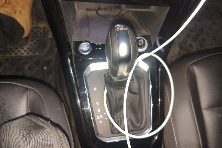 Used Volkswagen T-ROC 2020 280TSI DSG Two-Wheel Drive Comfort Version Gear Lever