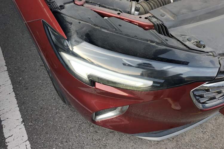 Used Buick Envision 2022 Encore S 652T Two-Wheel-Drive Luxury Model
