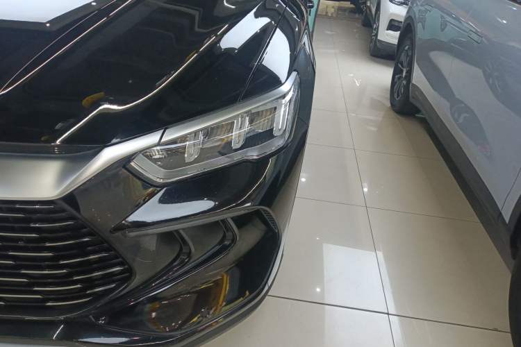 Used BYD Song Pro New Energy 2024 HONOR Edition DM-i 71KM Navigation Model Left Front Headlight