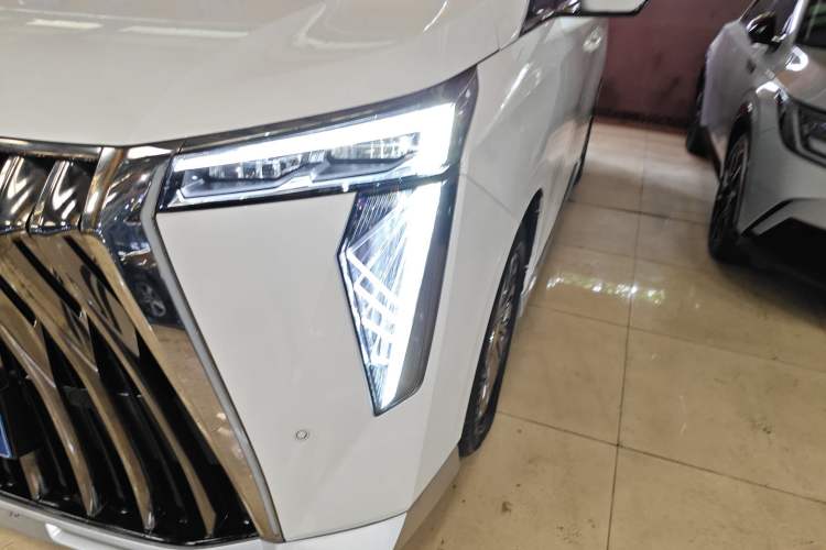 Used GAC Trumpchi M8 2023 Zongshi Series Dual-Motor YuZun Edition
