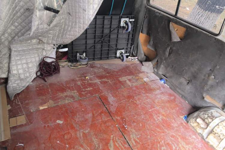 Used Iveco Daily 2017 2.5T A35 Passenger Van 5-7 Seats Model 47Z5
