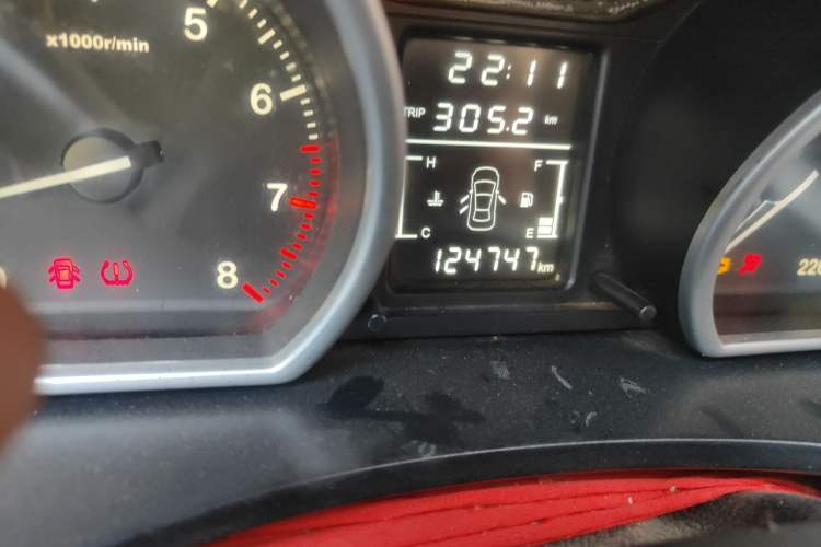 Used Zotye T600 2014 1.5T Manual Flagship Version Odometer Close Up