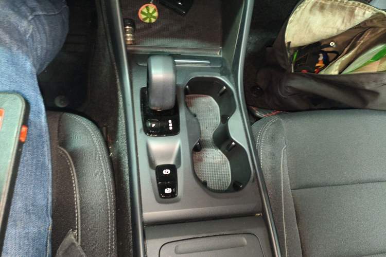 Used Volvo XC40 2022 T4 Four-Wheel Drive Smart & Stylish Edition