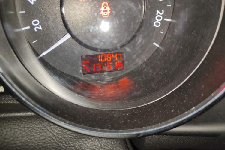 Used Peugeot 3008 2015 2.0L Automatic Trend Edition