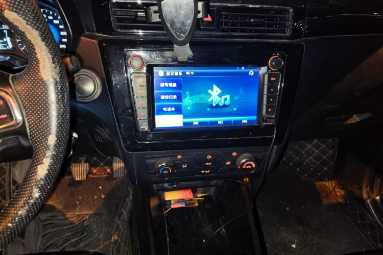 Used Dongfeng Fengon 580 2017 1.8L Manual Comfort Model
