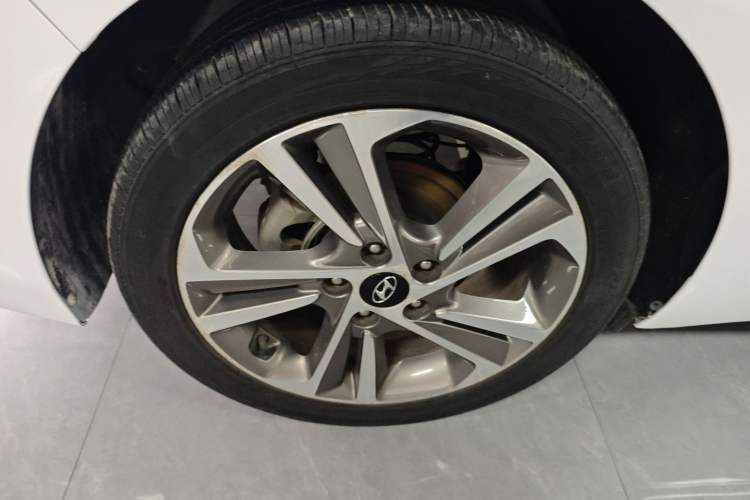 Used Hyundai Elantra (6th Generation / Lingdong) 2016 1.6L Automatic ZhiXuan – Elite Version
