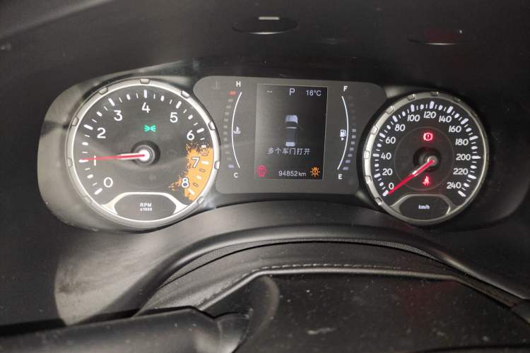 Used Jeep Renegade 2017 180T Automatic High-Energy Version