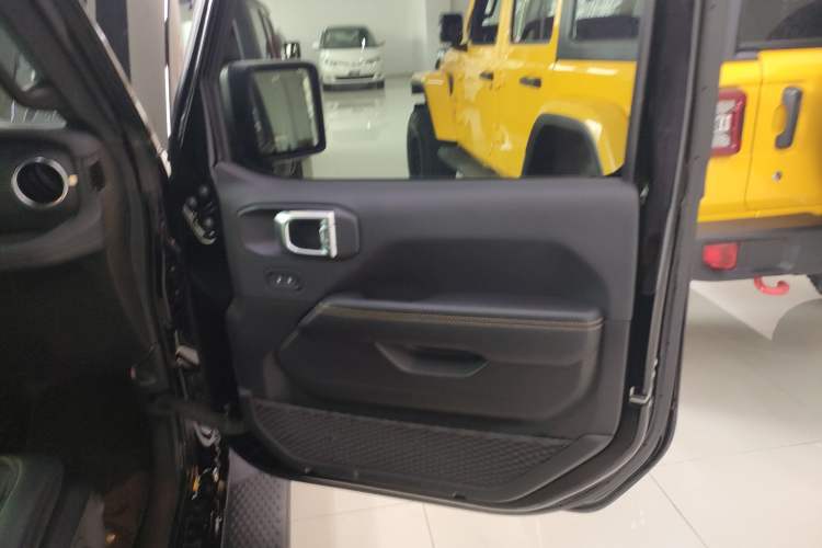 Used Jeep Wrangler 2024 2.0T Sahara Four-Door Edition
