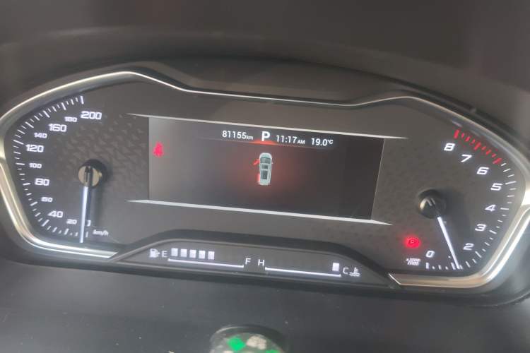 Used SAIC MAXUS G20 2021 Facelifted PLUS 2.0T Gasoline Automatic Luxury Edition Odometer Close Up