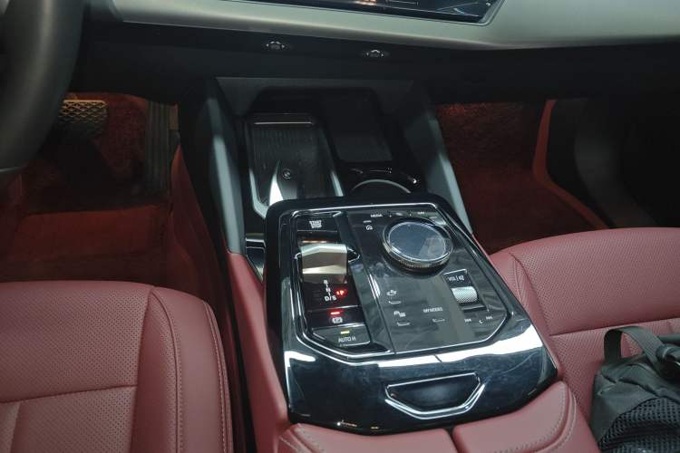 Used BMW 5 Series 2024 530Li Leading Model M Sport Package
