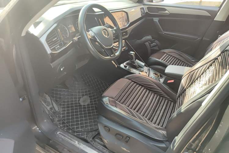 Used Volkswagen Tayron 2020 330TSI Two-Wheel Drive Luxury Smart Connectivity Version Left Front Seat