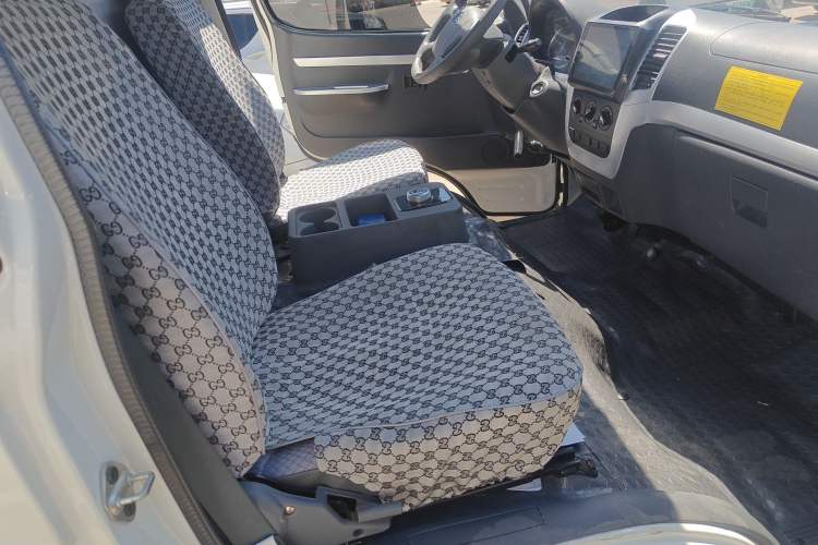 Used Golden Dragon Hiace New Energy 2023 Longyun GLE850 50.38 kWh Interior 4