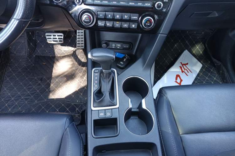 Used Kia KX5 2016 1.6T Automatic Two-Wheel Drive DLX
